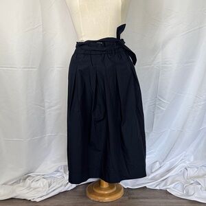 H&M navy  pleated skirt with tie waist / 8